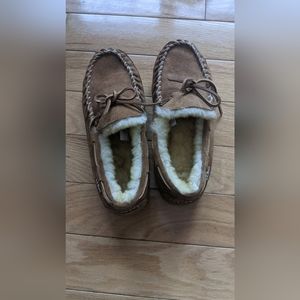 L.L. Bean slippers